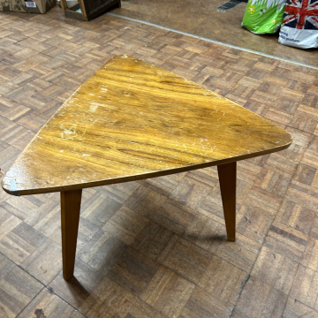 Table, Coffee Table, Triangular